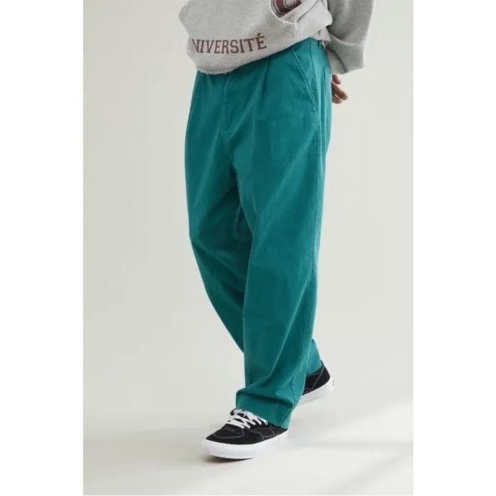 Urban Outfitters men’s pleated trouser pants jade green loose fit